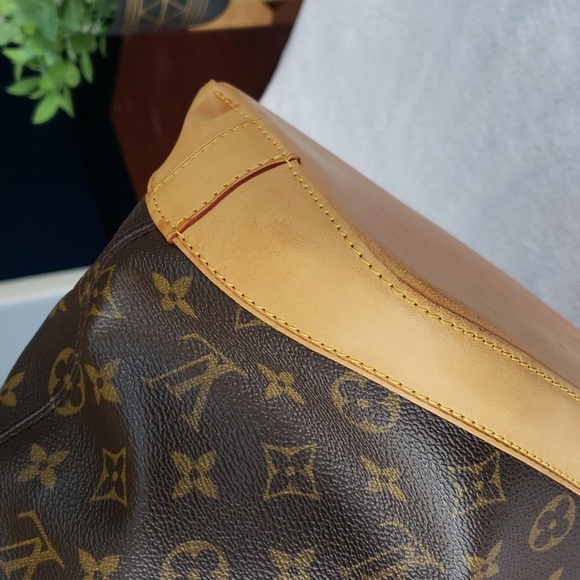 Louis vuitton Lock it GM Monogram Canvas and leather with lock and key🔥 😍💕 - Picture 11 of 17